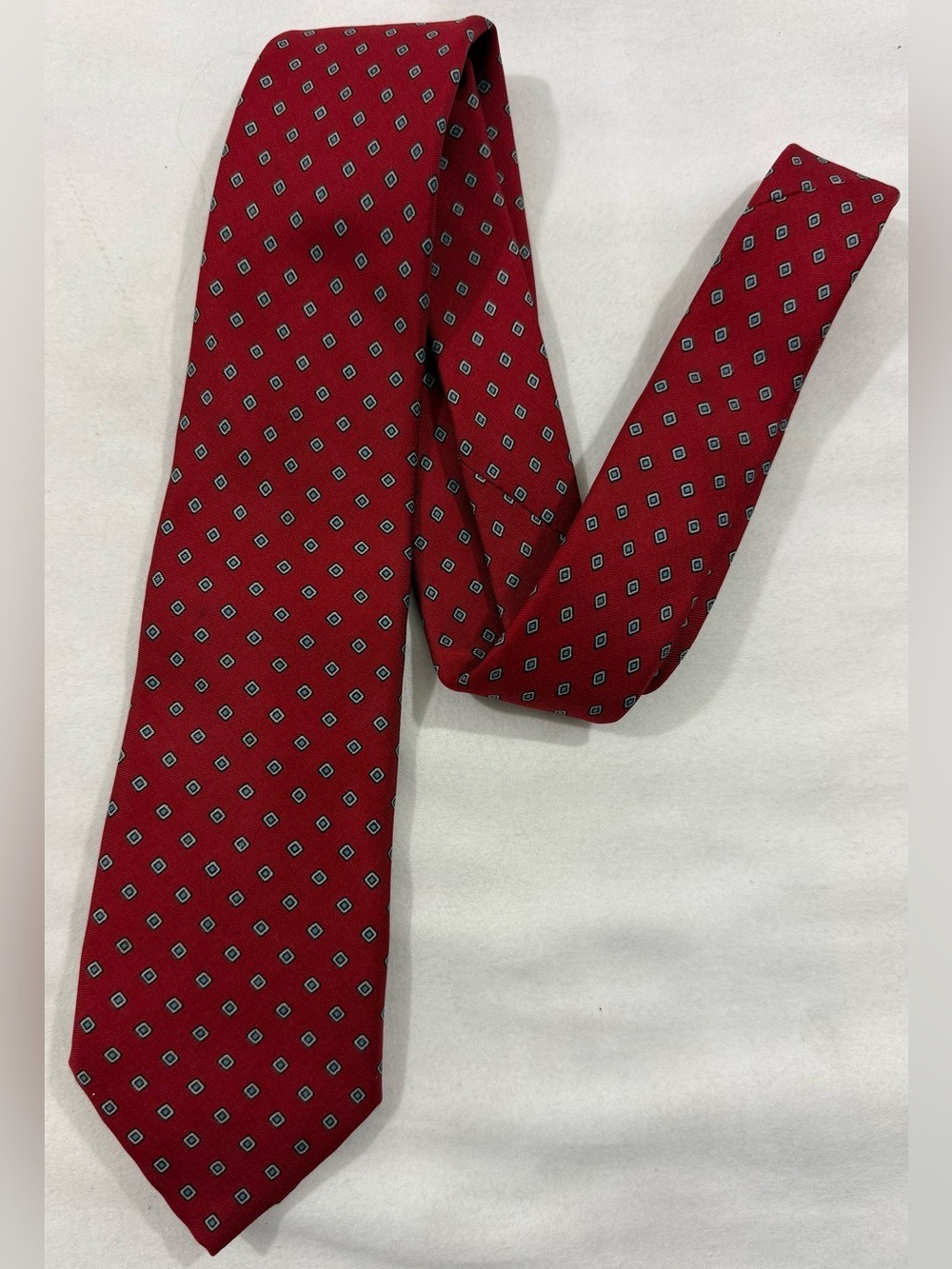 Bert Pulitzer England Silk Foulard Necktie Red Blue Geometric Vintage